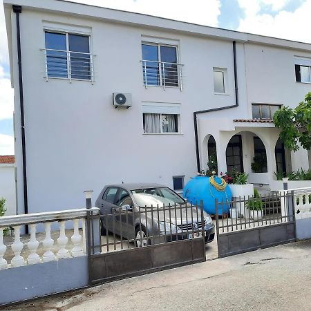Studio Apartments Jupo Ulcinj Kültér fotó