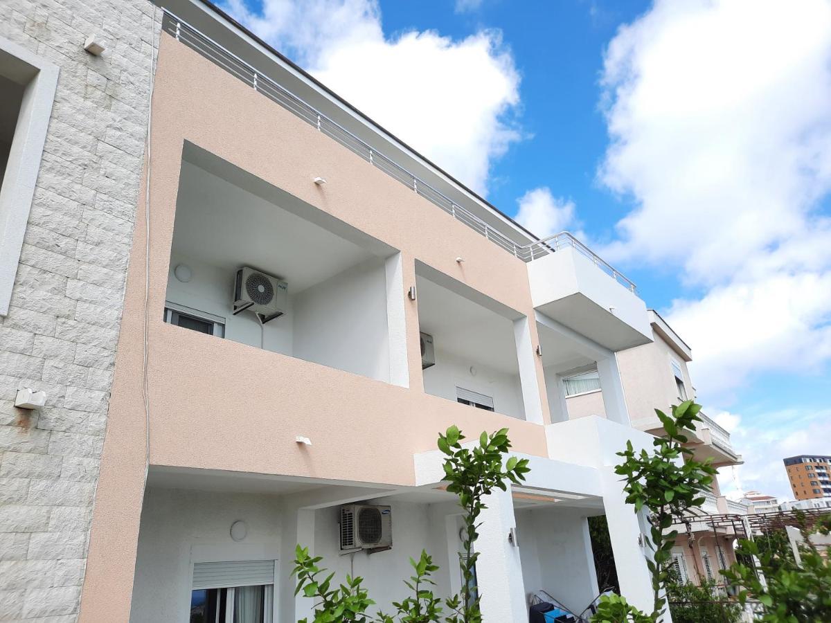 Studio Apartments Jupo Ulcinj Kültér fotó