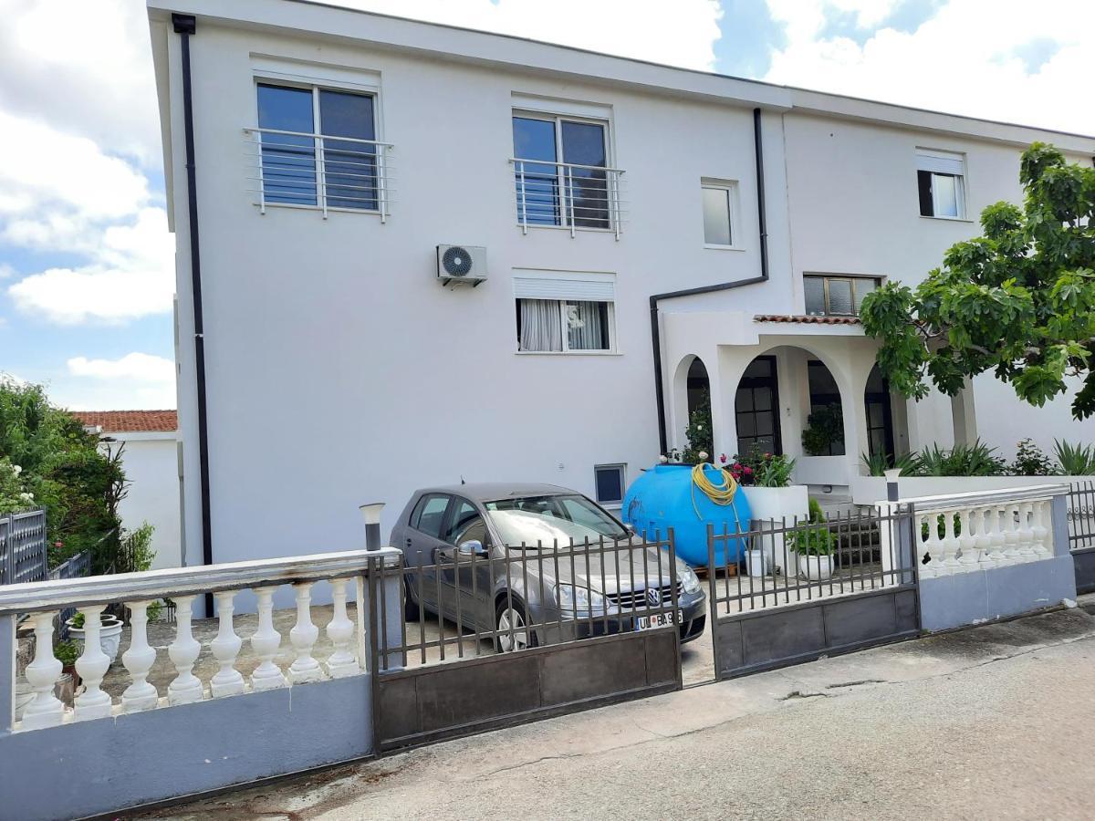 Studio Apartments Jupo Ulcinj Kültér fotó