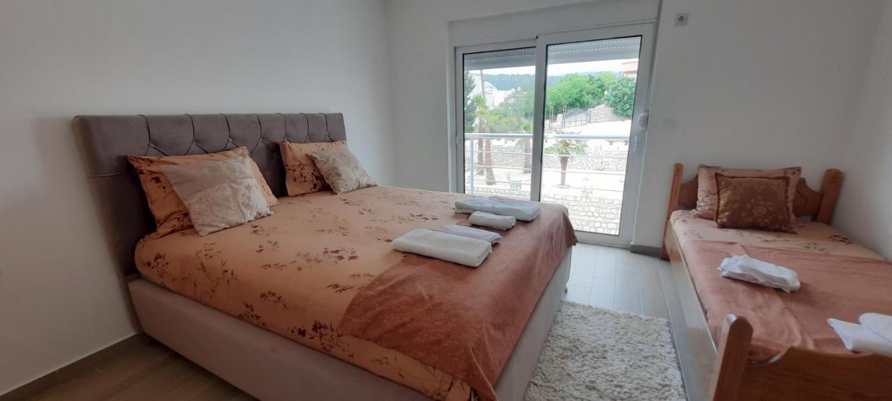 Studio Apartments Jupo Ulcinj Kültér fotó