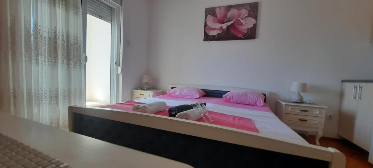 Studio Apartments Jupo Ulcinj Kültér fotó